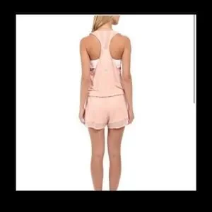 期間限定sale!未使用　Alo Yoga Tranquility Romper Alosoft Suns Out Onesie - Olive Tree | ALO